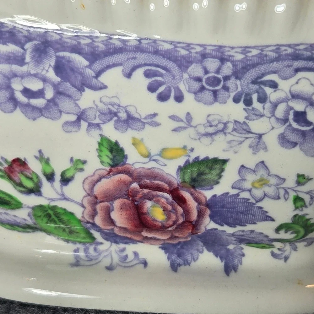 Copeland Spode Mayflower Gravy Boat Purple whit England Vintage Cottagecore flaw